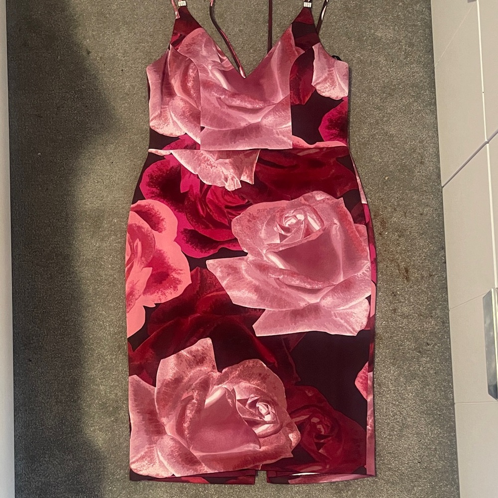 Chic Rose Print Midi Dress